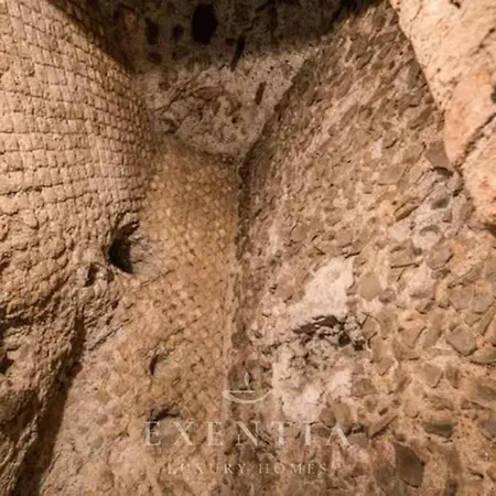 Pierre Et Myrrhe - Luxury Colosseum