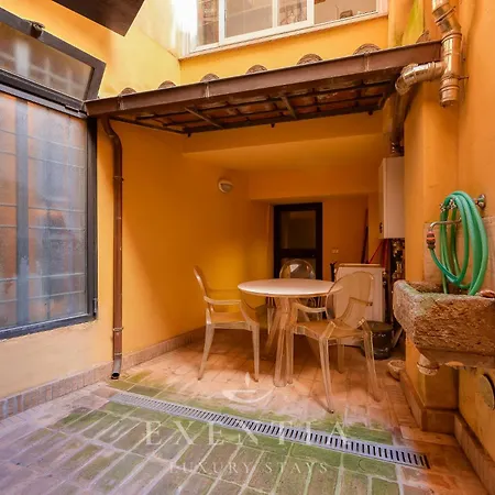 Pierre Et Myrrhe - Luxury Colosseum شقة روما